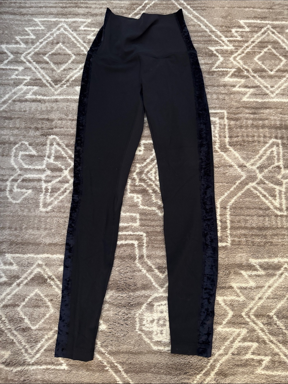 lululemon athletica Black Velvet-Trim Align Leggings